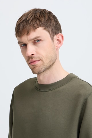 Casual Friday Sweatshirt 'CFSebastian' in Grijs