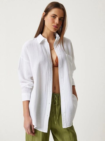 Happiness İstanbul - Camisa em branco