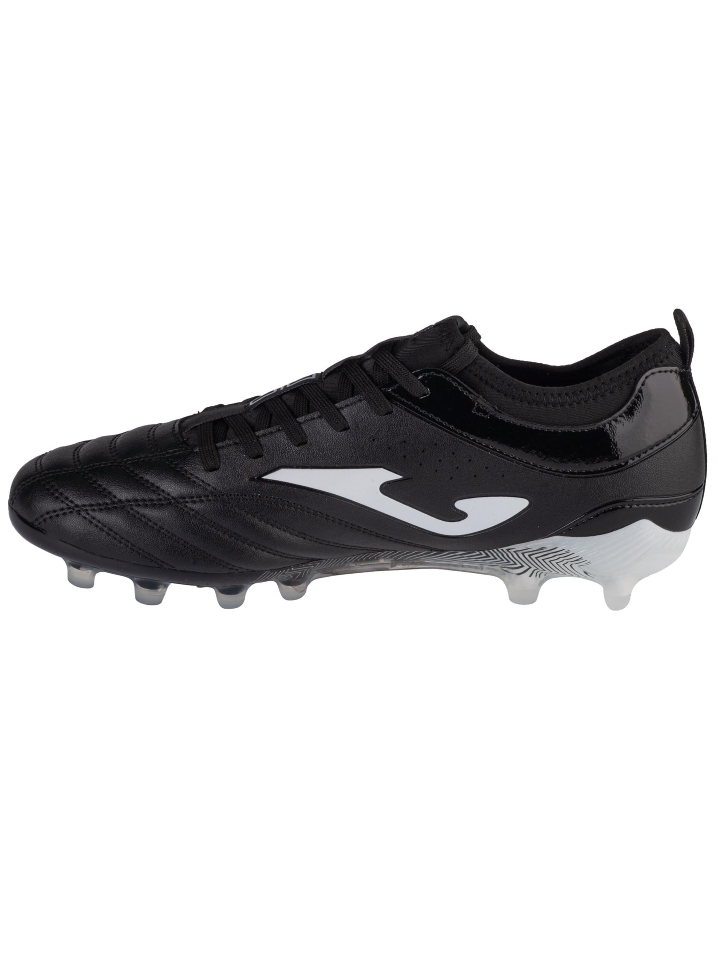 JOMA Soccer shoe 'Joma Numero-10 24 FG N10W' in Black: front