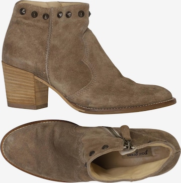 Paul Green Stiefelette 38 in Braun: Vorderseite