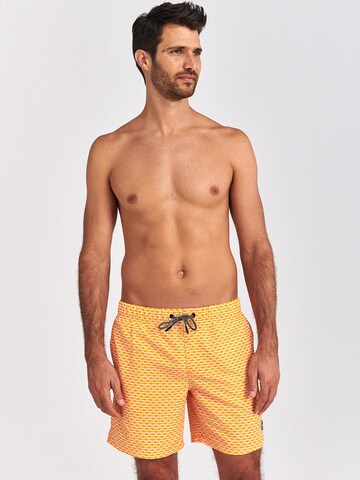 Shorts de bain Shiwi en orange : devant