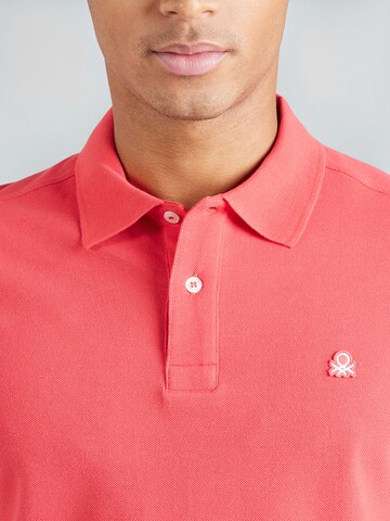 UNITED COLORS OF BENETTON Regular fit Shirt in Red
