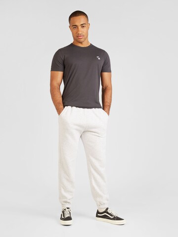 Abercrombie & Fitch - Camiseta 'PHANTOM' en gris