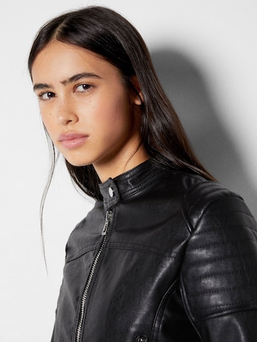 Veste mi-saison Bershka en noir