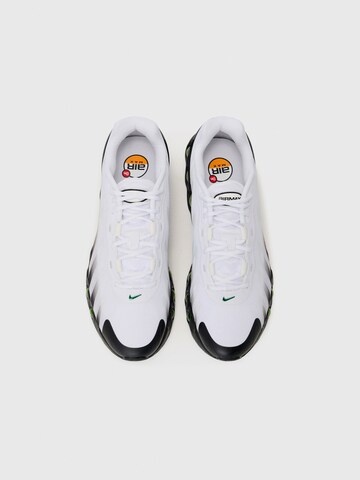 Nike Sportswear Ниски маратонки 'AIR MAX DN8' в бяло: долна страна