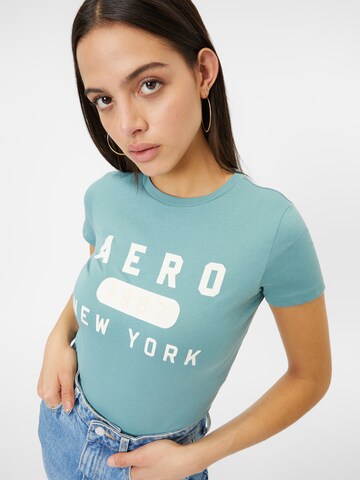 AÉROPOSTALE T-shirt i grön