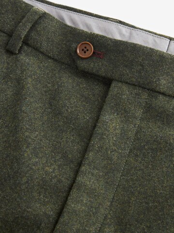 Coupe slim Pantalon à plis Next en vert