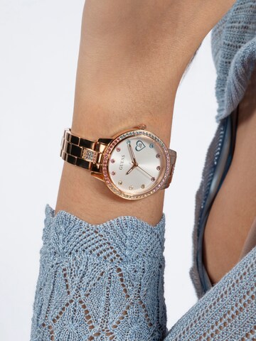 Orologio analogico 'THREE OF HEARTS' di GUESS in oro