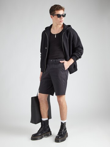 GAP Regular Chino in Zwart