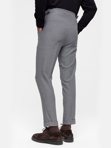 Dandalo Regular Pleat-Front Pants in Grey