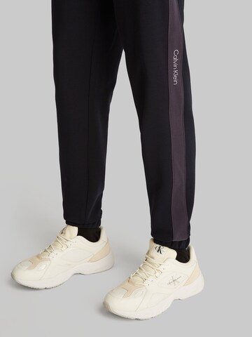 Calvin Klein Jeans Alt kitsenev Püksid, värv must