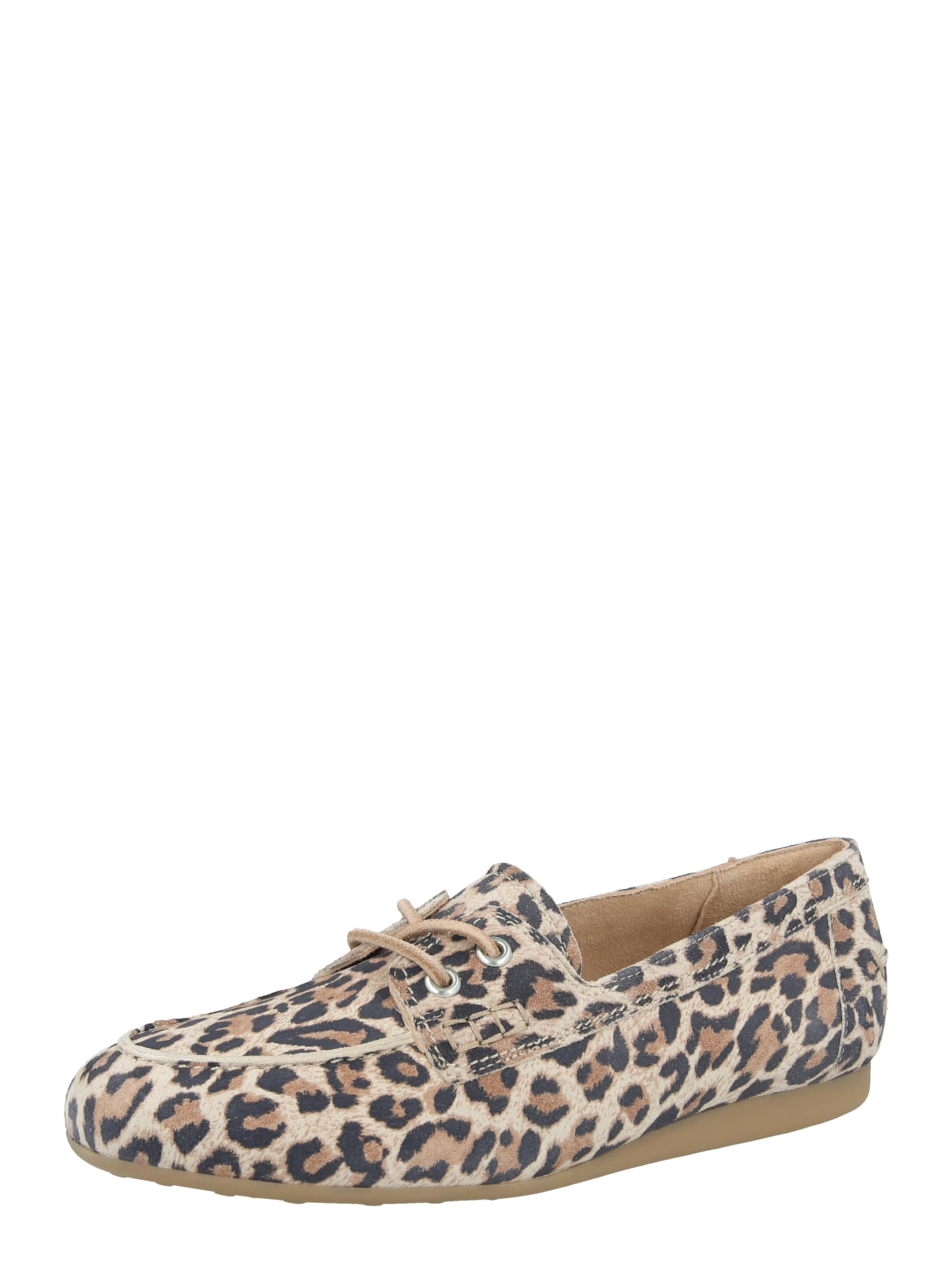Paul Green Classic Flats in Beige: front