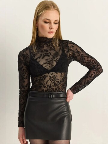 Bianco Lucci Blouse in Black