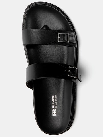 Pull&Bear Šľapky - Čierna