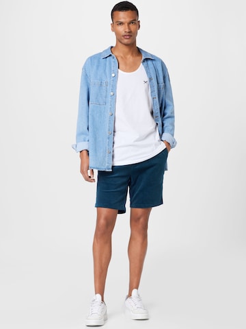 Iriedaily Regular Shorts 'Corvin' in Blau