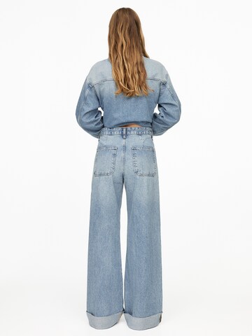 Pull&Bear Wide leg Jeans i blå