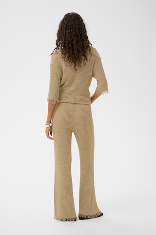 SOAKED IN LUXURY Slim fit Trousers 'Duena' in Yellow