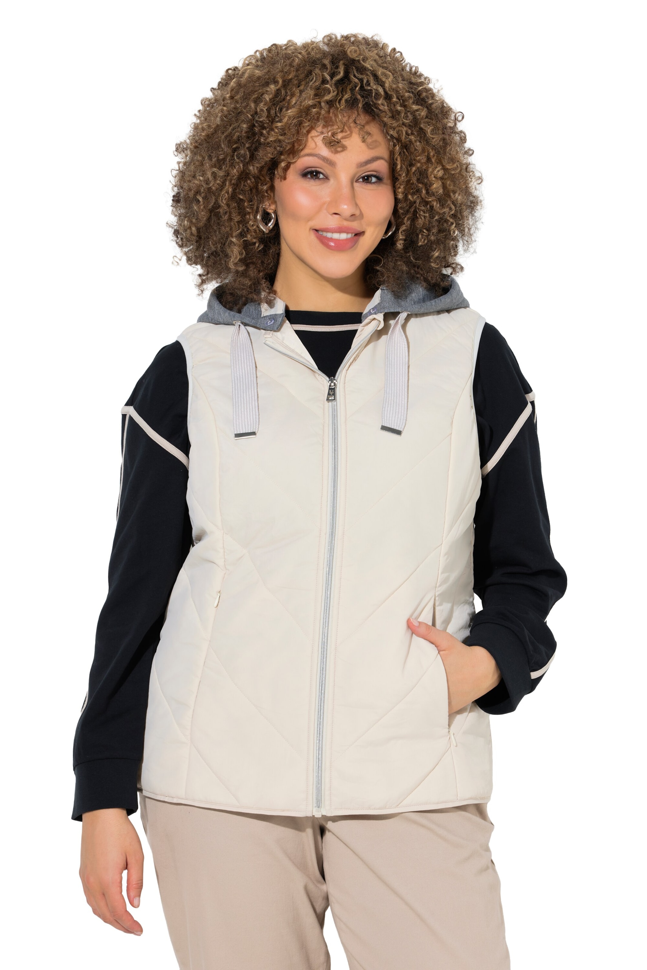 Ulla Popken Vest in Beige: front