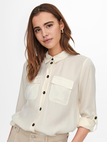 Camicia da donna 'KAJA' di ONLY in bianco