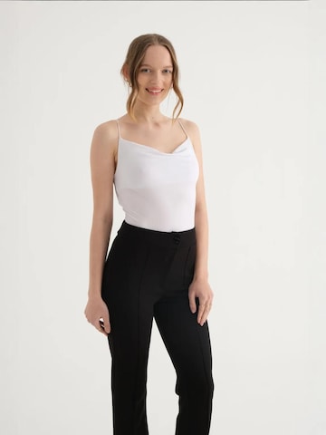 Hiccup Top in White: front