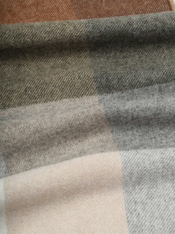 Profuomo Scarf in Brown