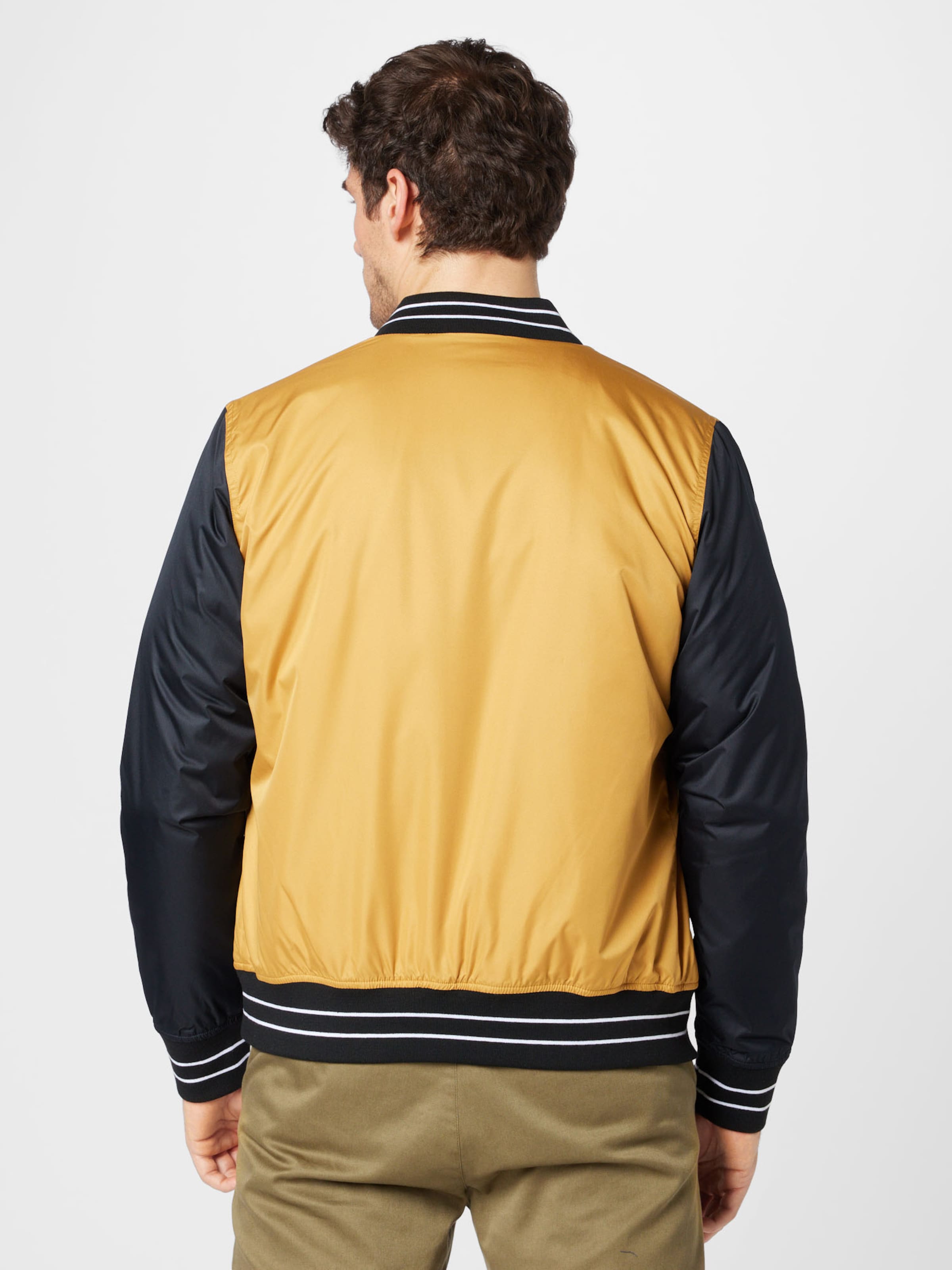 HOLLISTER Between Season Jacket in Mustard ABOUT YOU