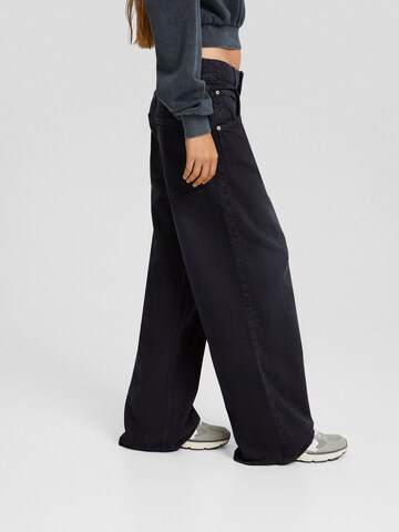 Bershka Wide leg Jeans i svart