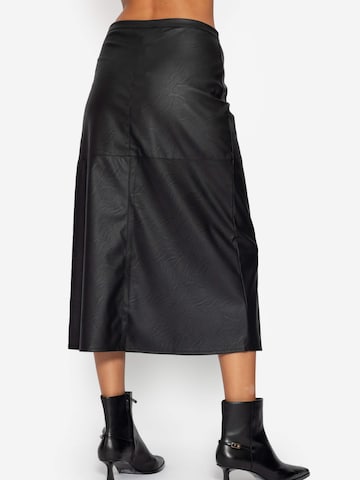 SASSYCLASSY Skirt in Black