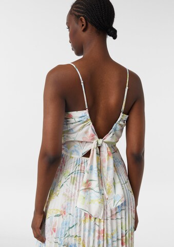 Robe COMMA en blanc