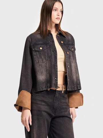 IT'S BASIC Tussenjas 'Straight Denim Jacket' in Bruin