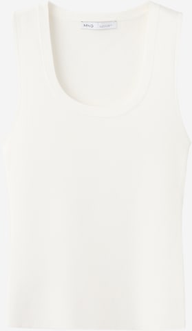 Top brodat 'MARX' de la MANGO pe bej: față