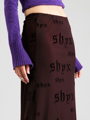 Gonna 'Nia' di SHYX in rosso