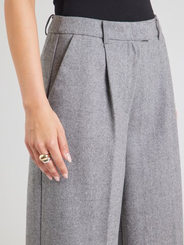 modström Wide leg Pleat-Front Pants 'Lissie' in Grey