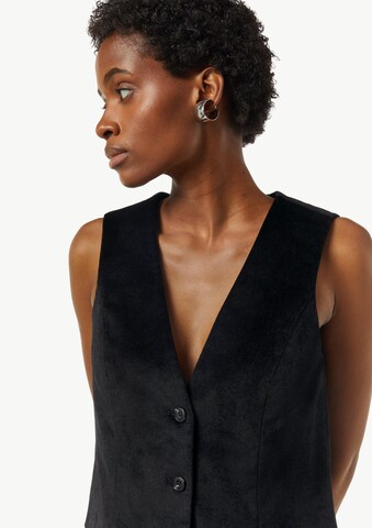 COMMA Vest in Black
