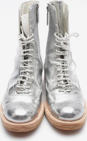 CHANEL Dress Boots in 38,5 in Silver