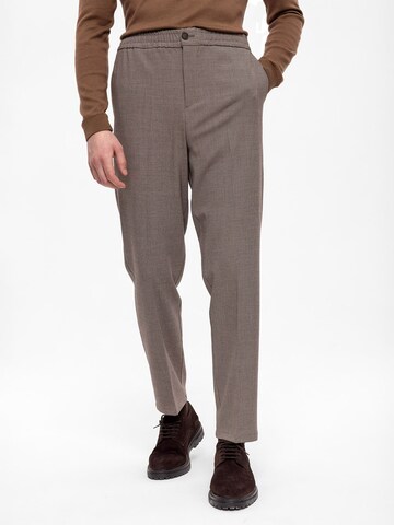 Antioch Tapered Trousers with creases in Beige