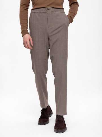Antioch Tapered Trousers with creases in Beige
