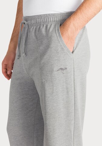 Regular Pantalon de pyjama KangaROOS en gris