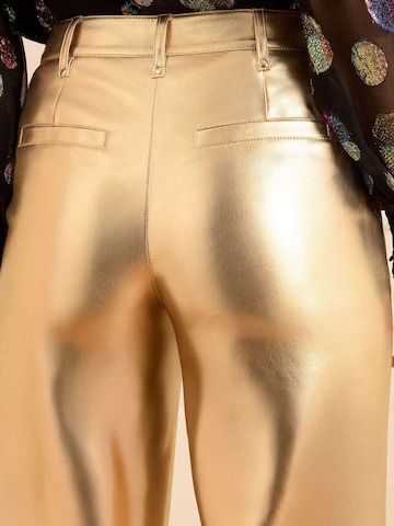 love & roses Loose fit Trousers in Gold