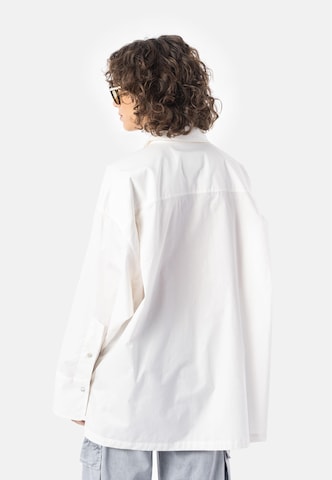 Camicia da donna 'Serena' di Elias Rumelis in bianco