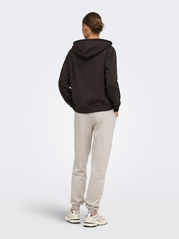 ONLY PLAY - Sudadera con cremallera deportiva 'ONPCava' en marrón