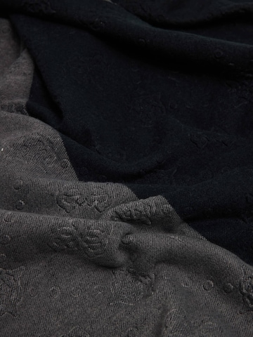 GUESS Scarf in Black