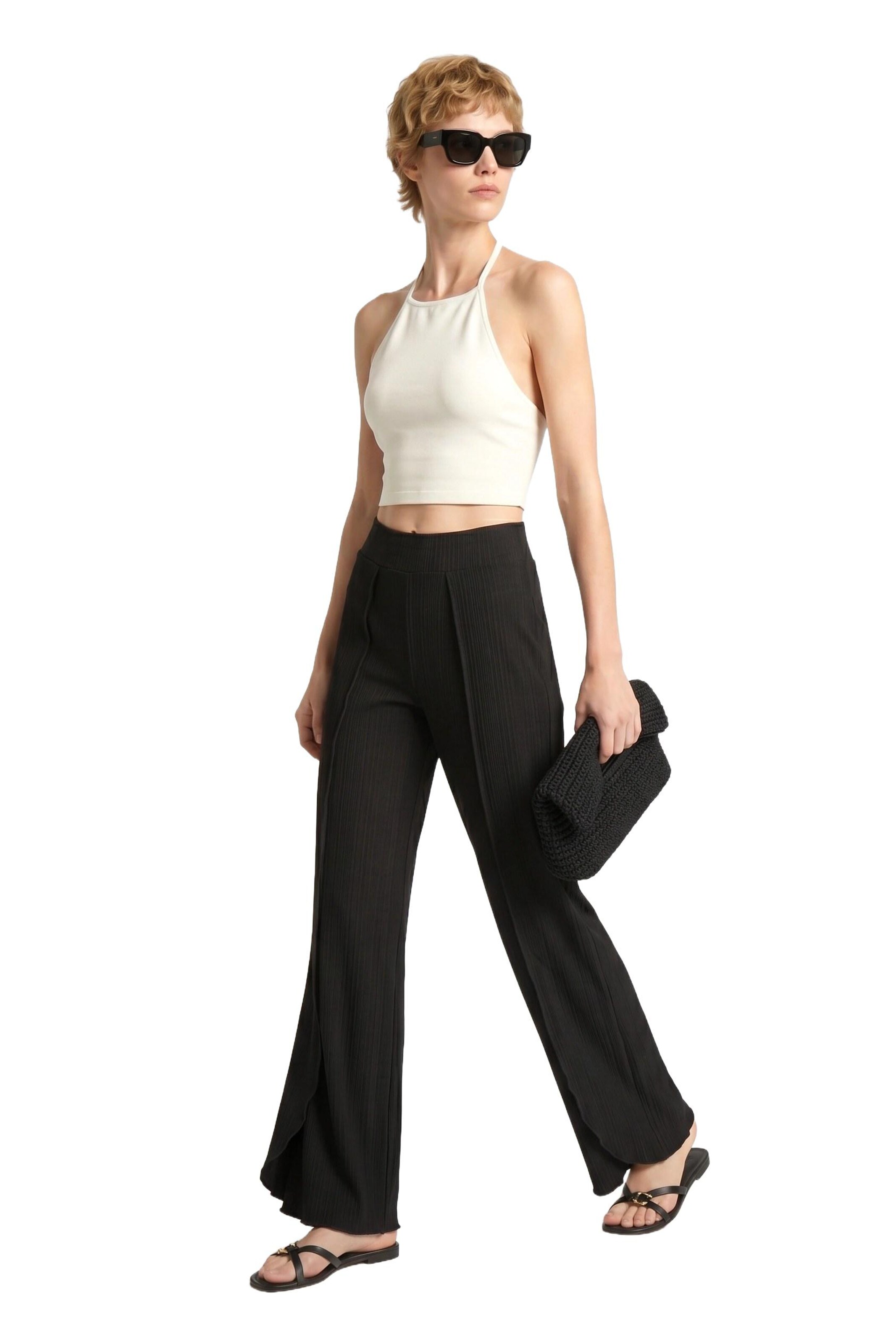 Alexa Dash Wide leg Pants in Black