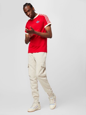 ADIDAS ORIGINALS Bluser & t-shirts 'Adicolor 70S Vintage Cali' i rød