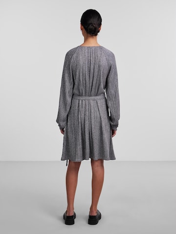 PIECES - Vestido 'DALILAH' en gris