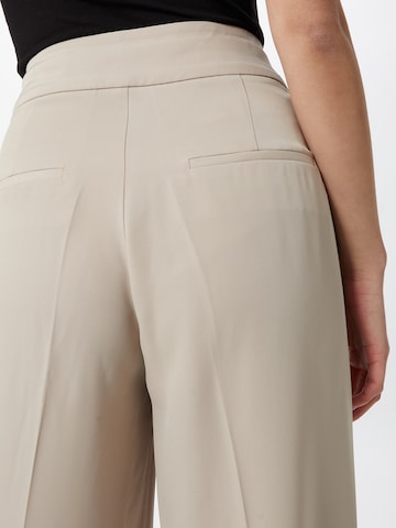 InWear - Pierna ancha Pantalón de pinzas 'Zhen' en beige