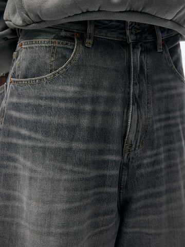 Wide Leg Jean Pull&Bear en gris