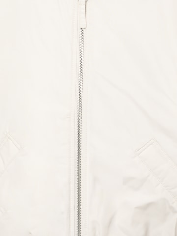Veste mi-saison Pull&Bear en blanc