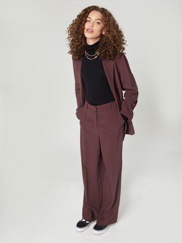 Blazer 'Antonie' A LOT LESS en marron