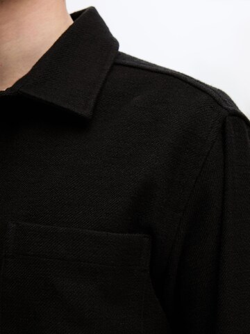 Coupe regular Chemise 'Twill' SELECTED en noir